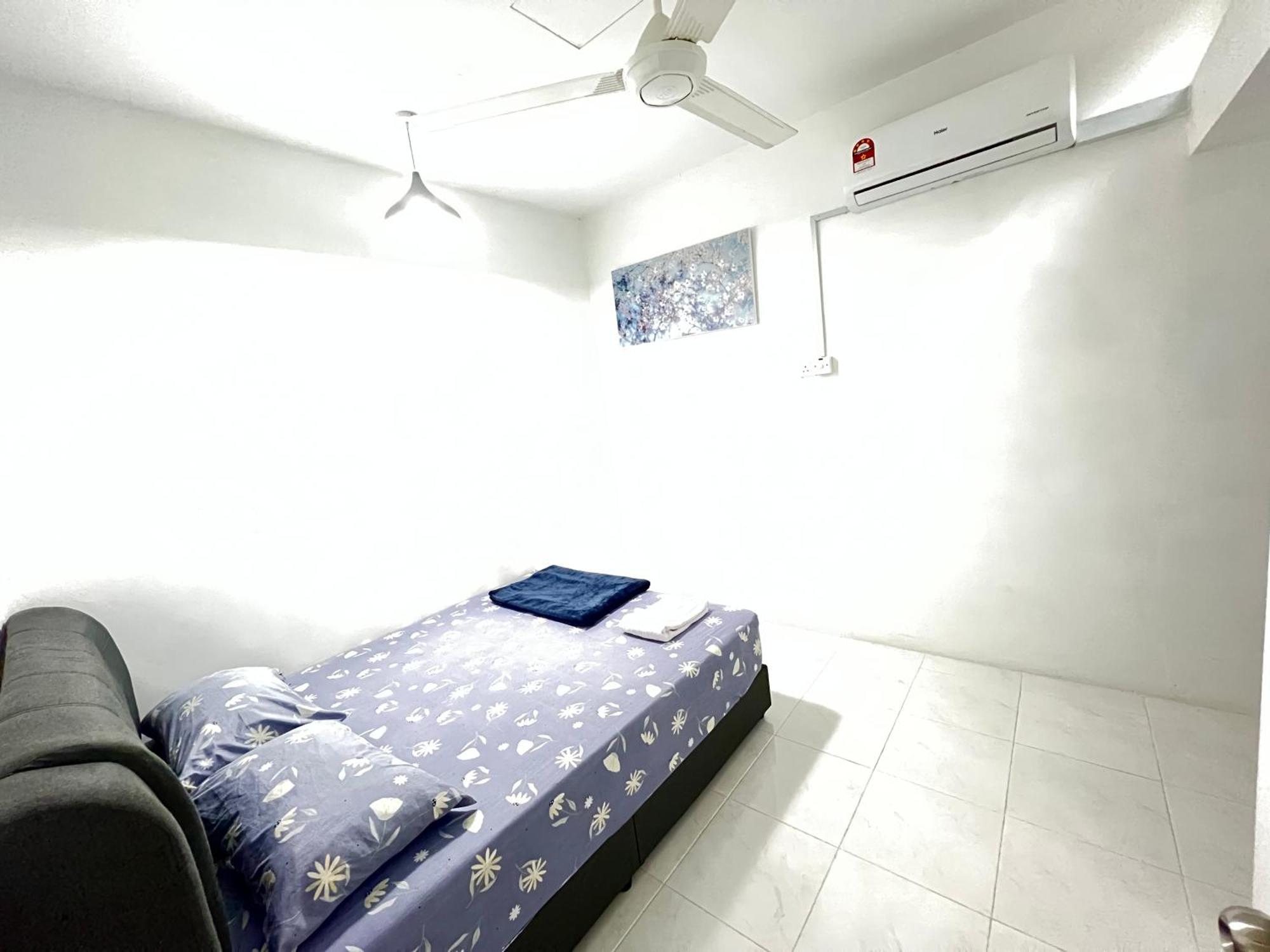 Chempaka Homestay Seri Iskandar Exterior foto
